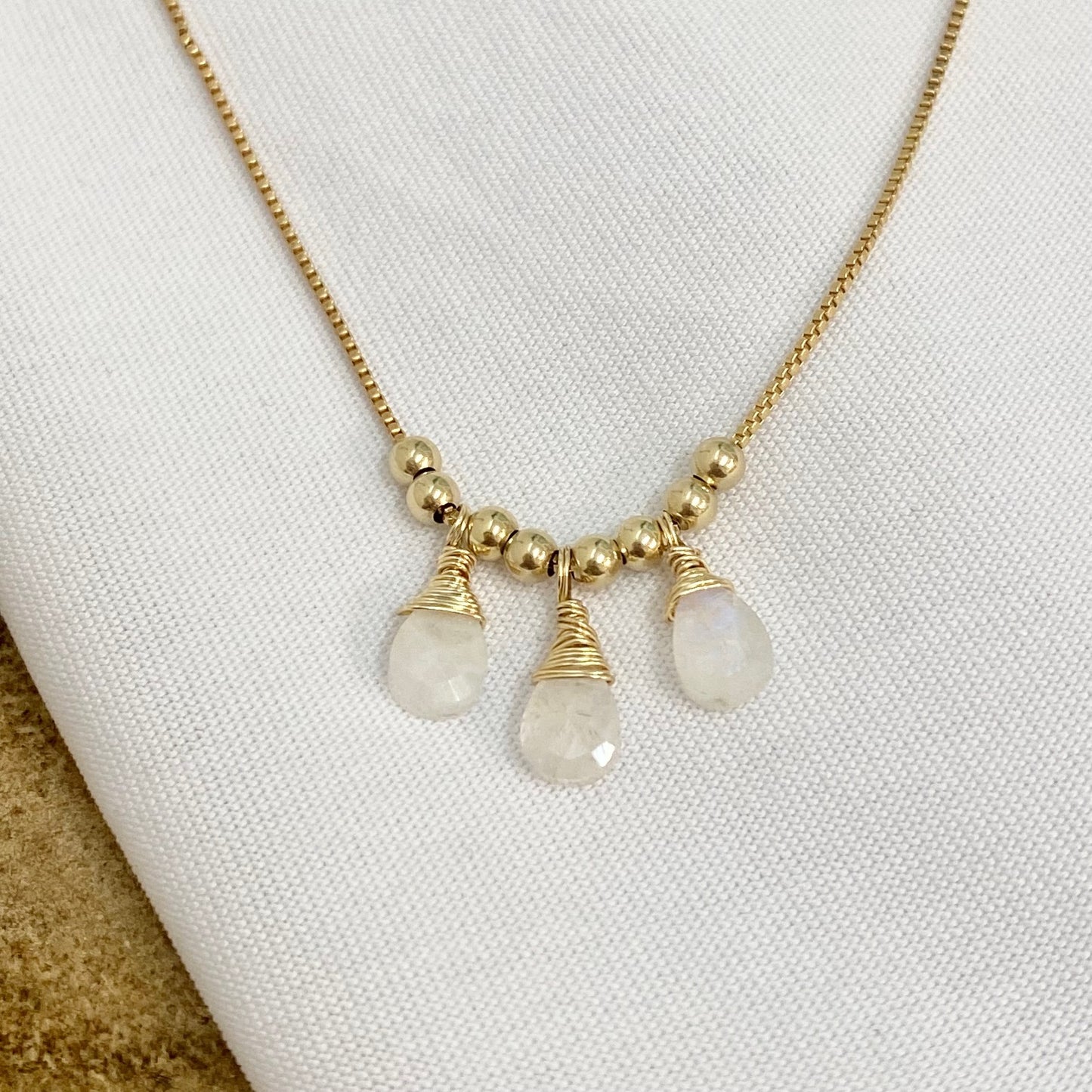 שרשרת גאיה | אבני מונסטון