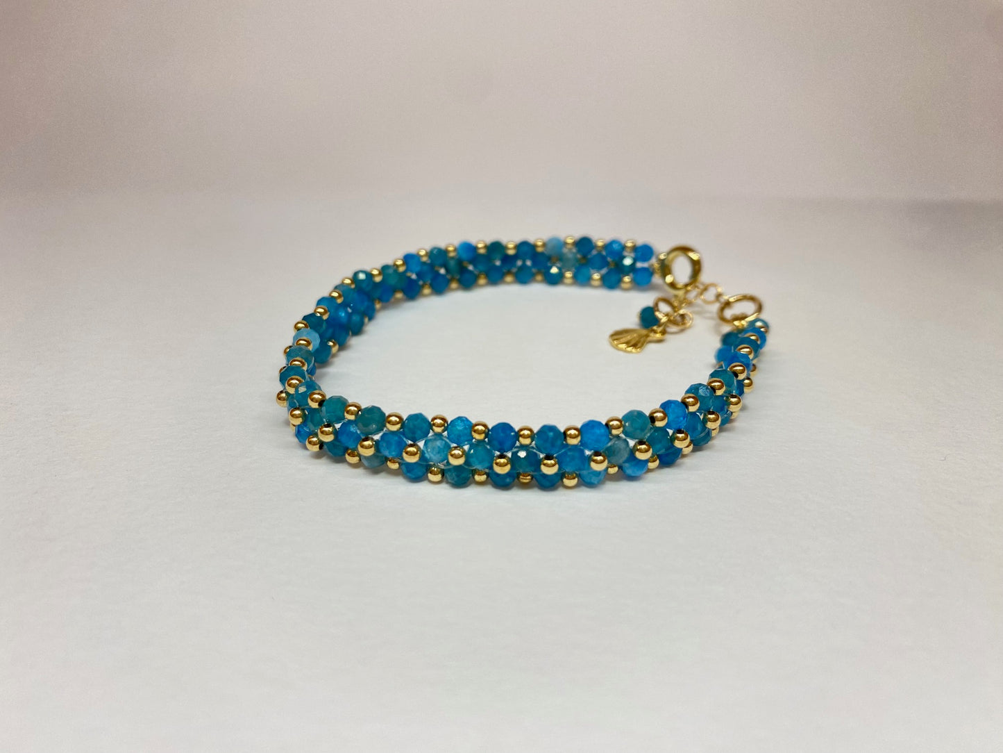 צמיד ים | אבני אפטייט