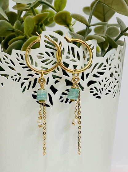 עגילי סתיו | חישוק אבני אמזונייט ופנינה