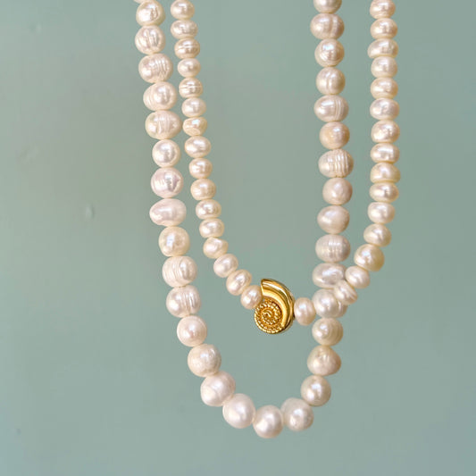 שרשרת פנינים | תליון צדף