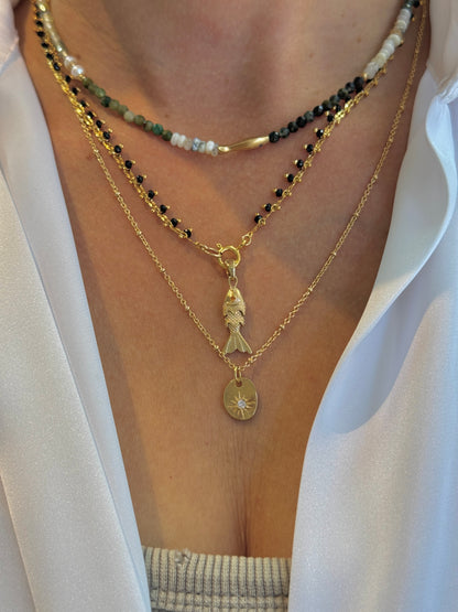 שרשרת סתיו | תליון דג מוזהב שחור