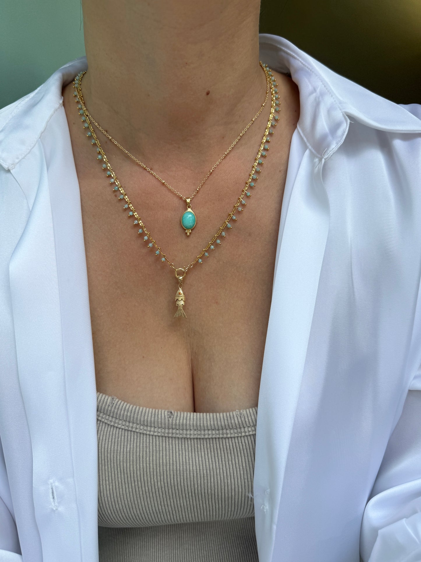 שרשרת סתיו | תליון דג מוזהב תכלת