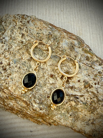 עגילי תומר | חישוק ותליון אבן ספינל