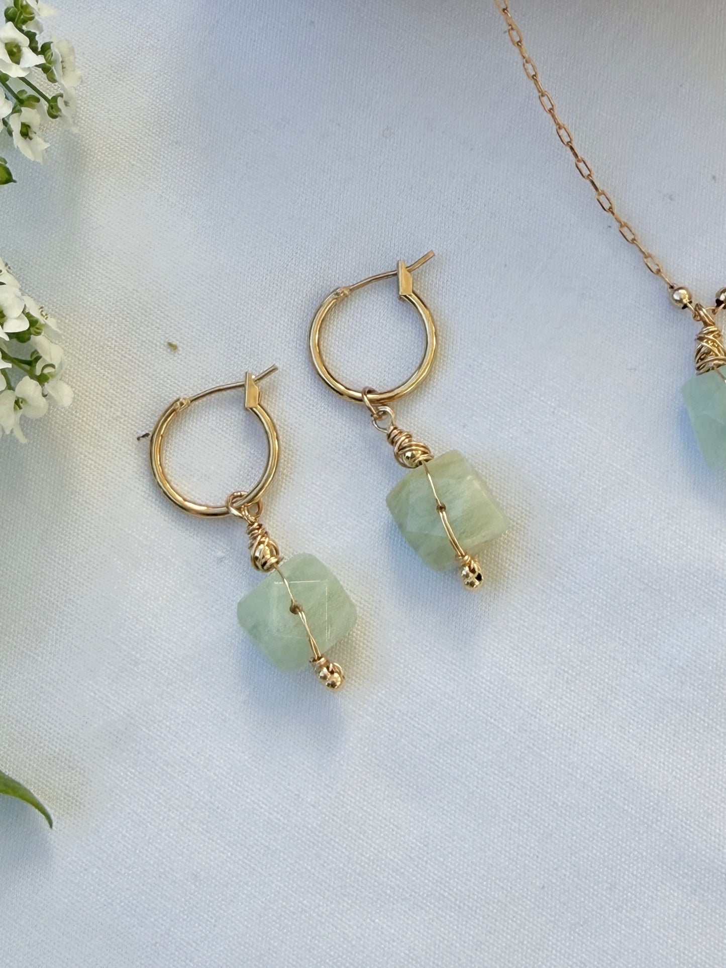 עגילי טל | אבן אקוומרין מרובעת