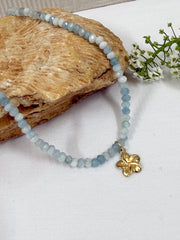 שרשרת אלמוג | צ'וקר אקוומרין ותליון פרח