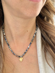 שרשרת אלמוג | סודלייט תליון כוכב משובץ