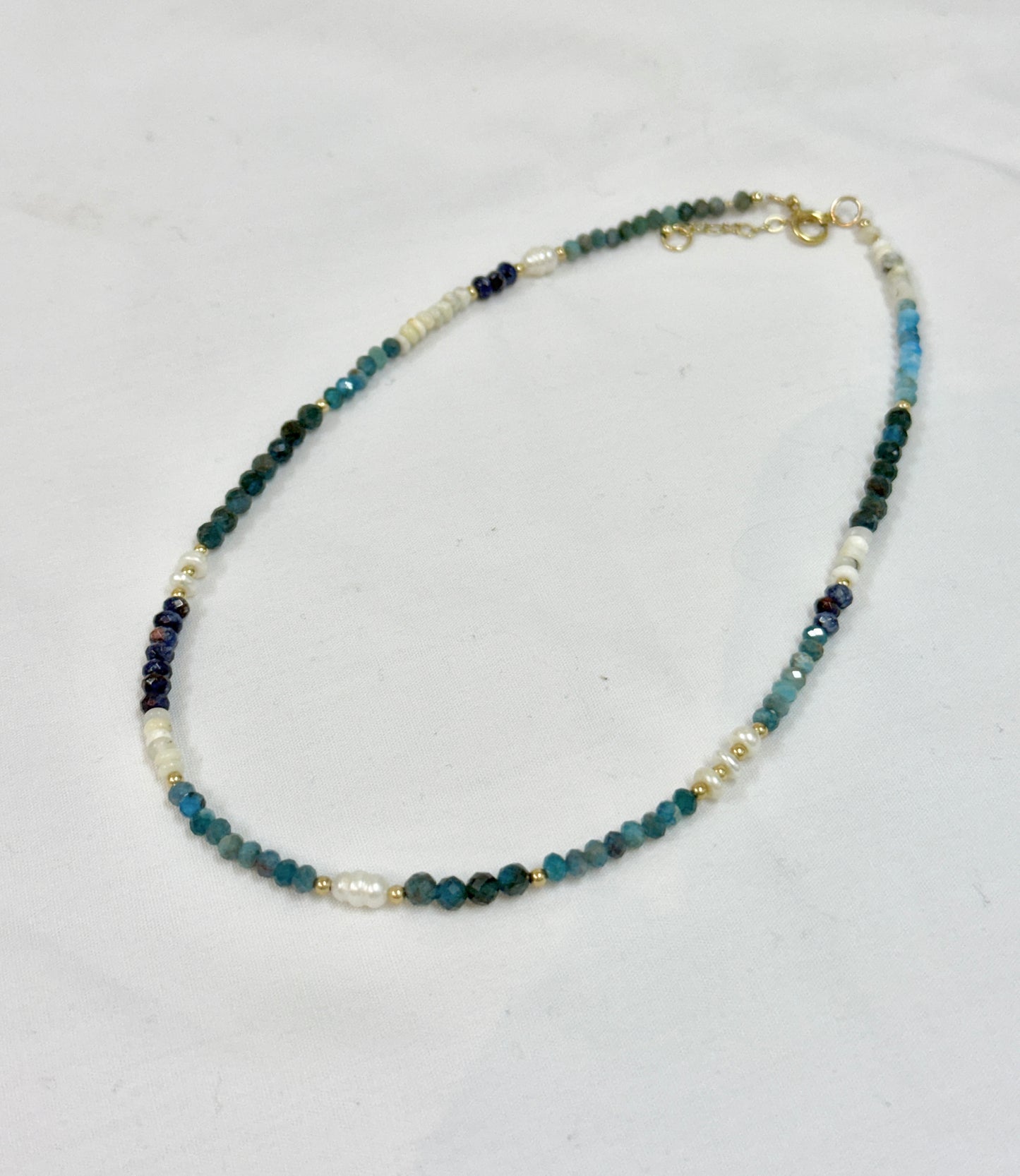 שרשרת לירי | גווני כחול