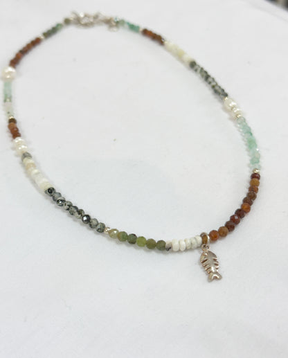 שרשרת לירי | גווני חום ירוק