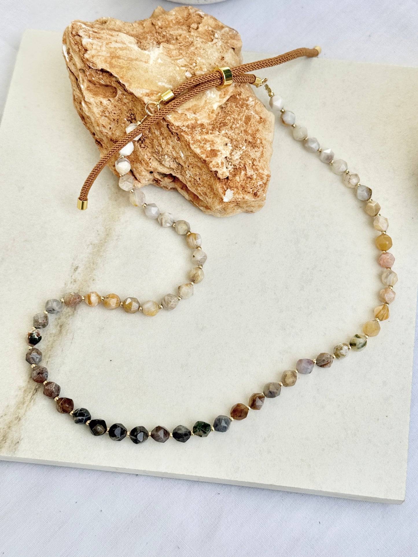 שרשרת נעמי | אבני אגת