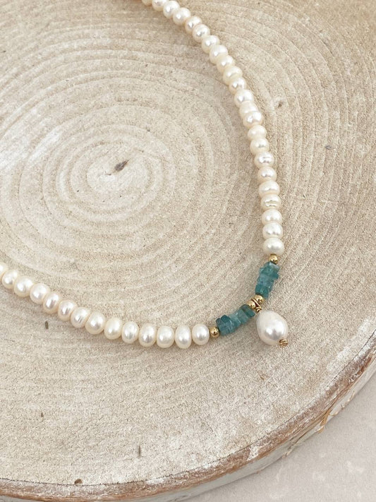 שרשרת מילי | צ'וקר פנינים תליון טיפה