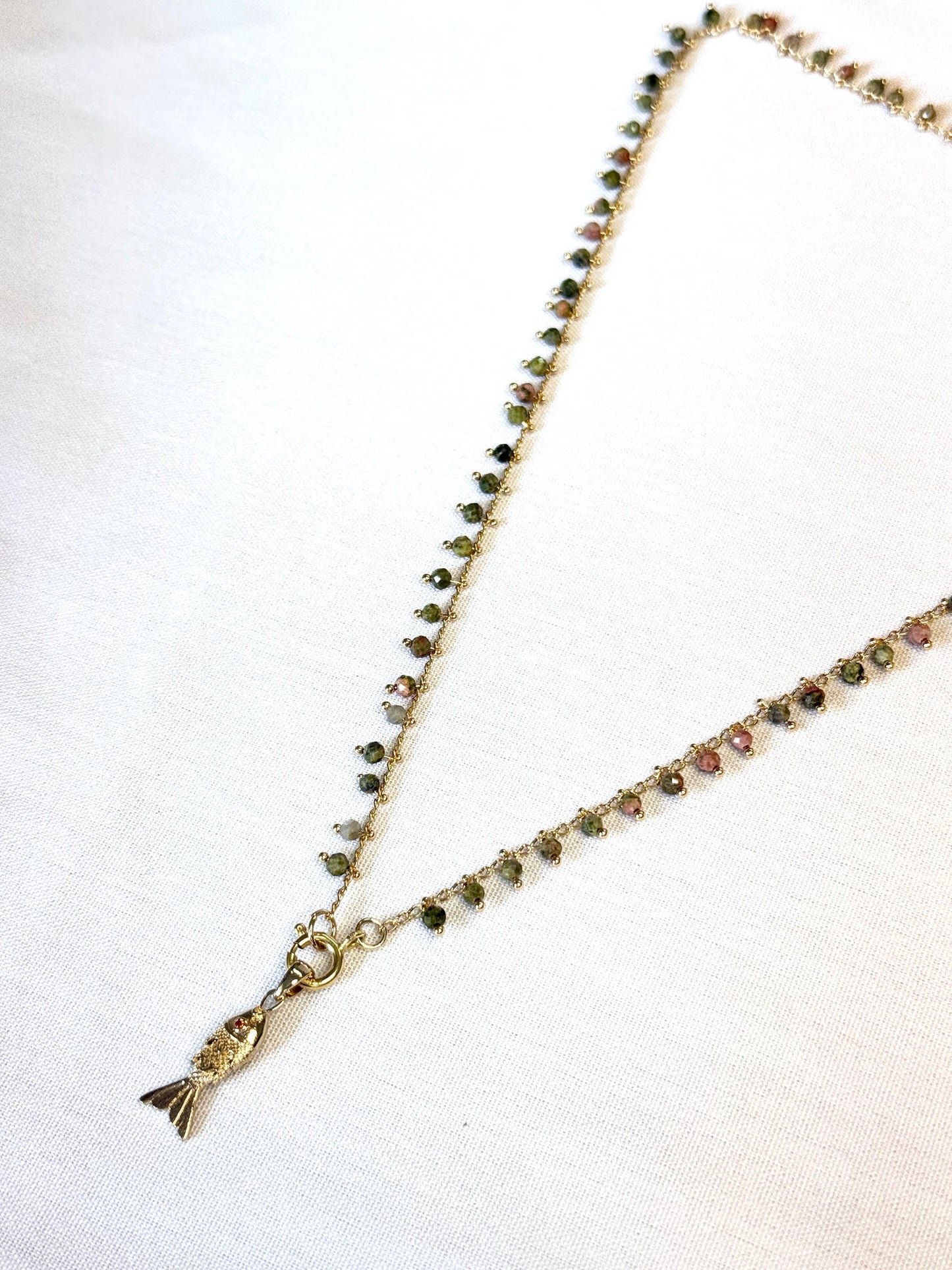 שרשרת סתיו | תליון דג מוזהב ירוק