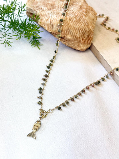 שרשרת סתיו | גווני חום ירוק תליון דג זהב